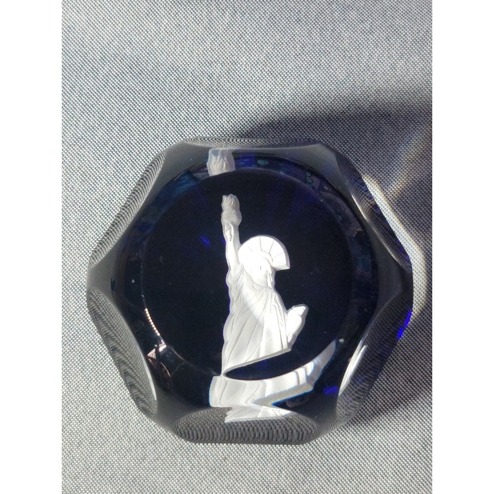 Signed Baccarat France Cobalt Blue Crystal Statue of Liberty Paperweight‎